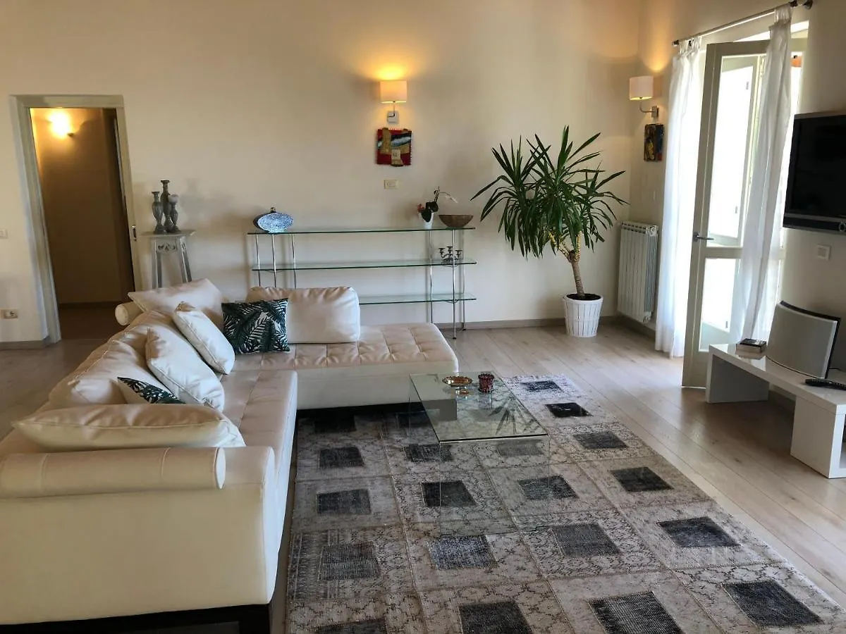Villa Degli Ulivi Toscolano Maderno Σπίτι διακοπών