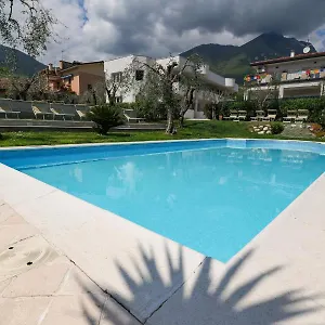 Hotel apartamentowy Borgo Degli Ulivi Di Olympic Garda, Toscolano Maderno